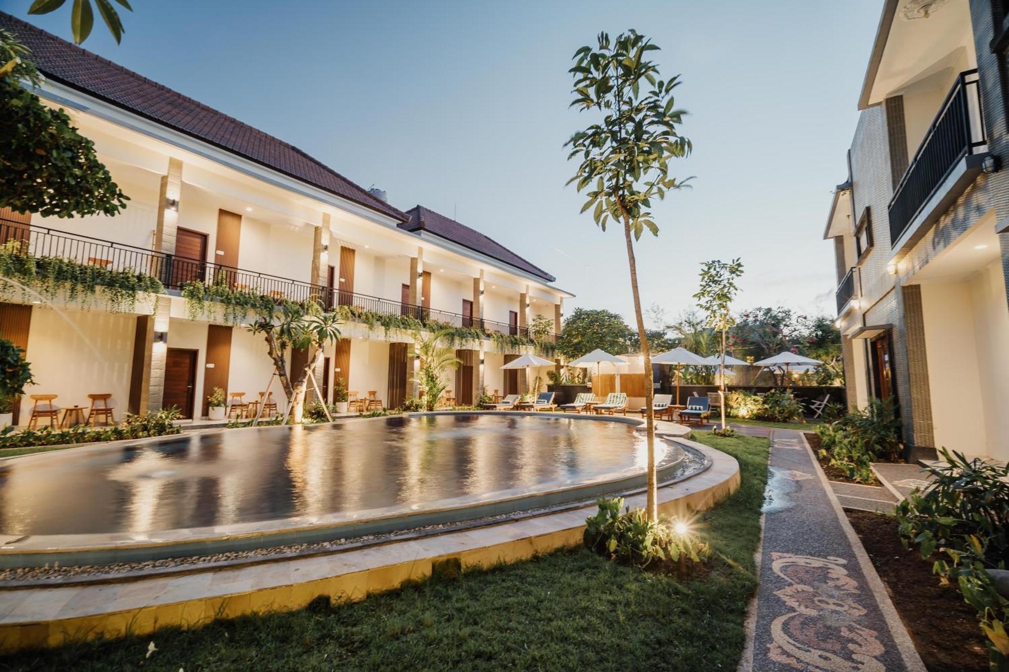 You Suite Seminyak Legian  Exterior photo