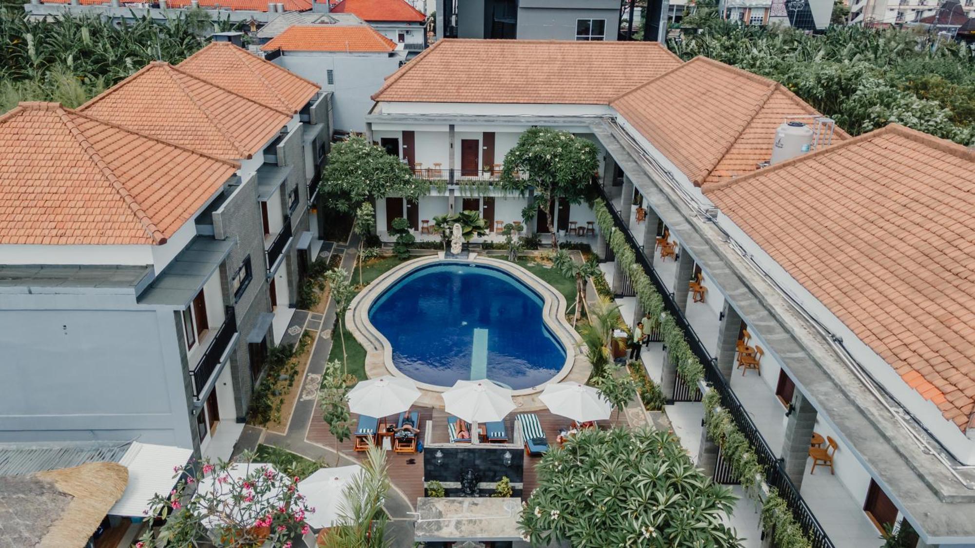 You Suite Seminyak Legian  Exterior photo